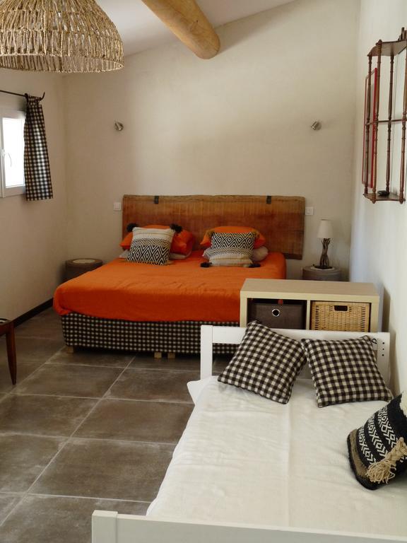 Bed and Breakfast Bergerie d'Alivon en Camargue Albaron Exterior foto